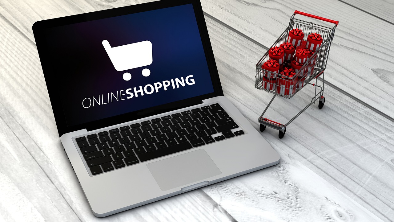 Spotting and Avoiding Online Predators on Social Media